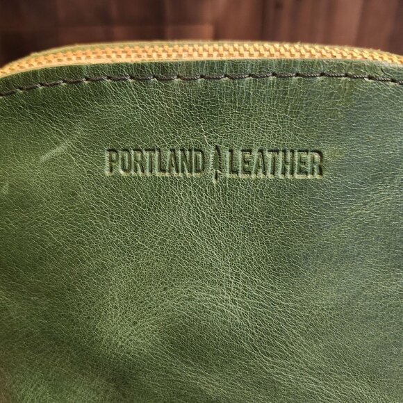 Portland Leather Cowboy Mint Bella Zippered Makeup Bag Brand New Never Used - Picture 3 of 10